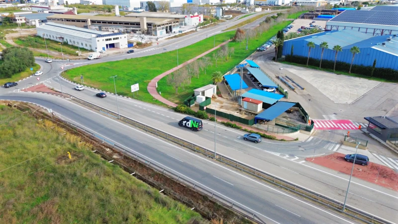 reparto-verdnatura-toma-aerea Logística y transporte refrigerado rápido para comprar rosas al por mayor con total garantía